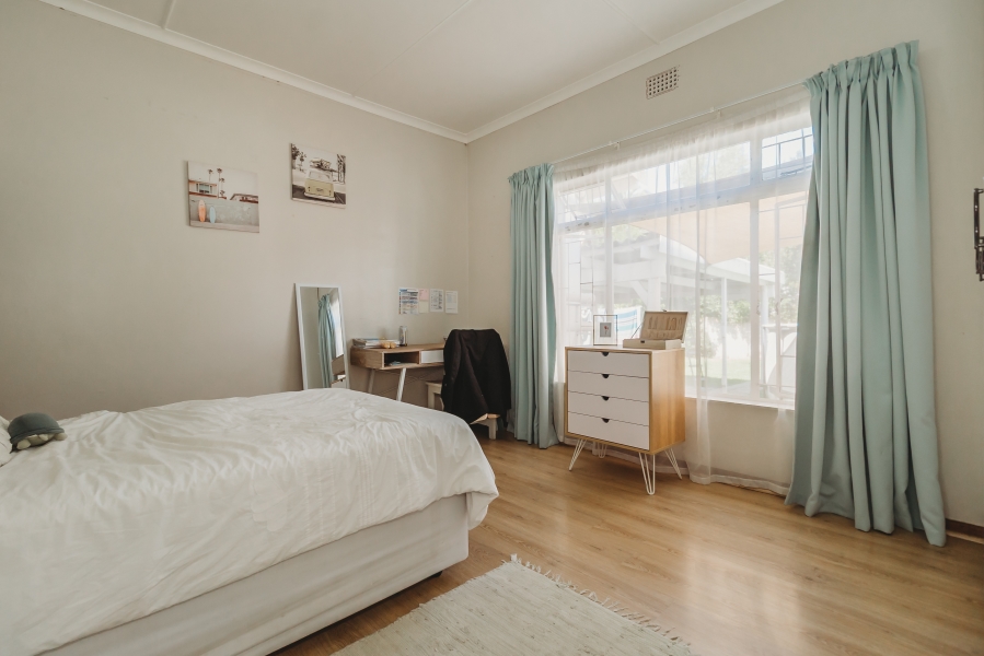 4 Bedroom Property for Sale in Bodorp Western Cape